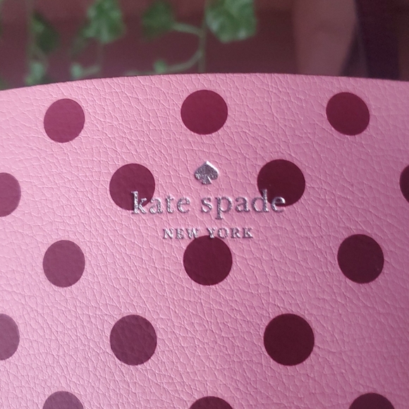 Kate Spade | Arch Love Birds Reversible Tote  - Picture 2 of 7